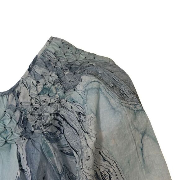 St Roche Honeycomb Top Blue Watercolor Smocked Keyhole Cotton Size Small NWT - Picture 4 of 15